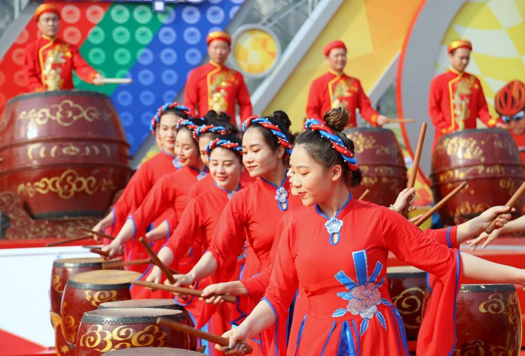 Đưa âm nhạc truyền thống Việt Nam vươn ra thế giới bằng giá trị nguyên bản