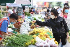 Cửa hàng, chợ truyền thống giảm giá sâu, vẫn vắng khách dịp cận Tết