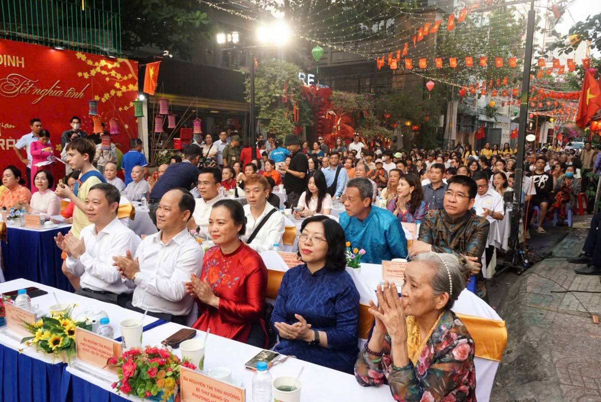 Quang cảnh lễ khai mạc