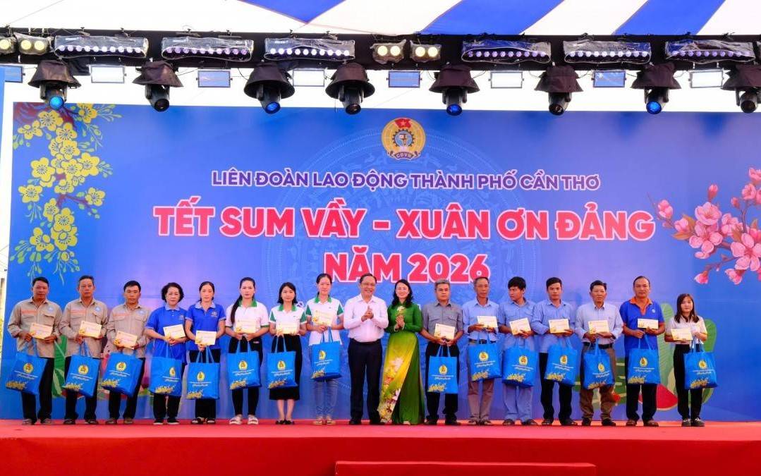 Từ bến nước Tây Đô đến những khu công nghiệp sáng đèn