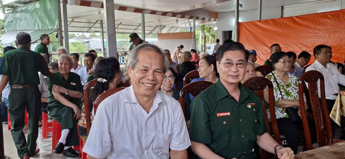 Từ chiến trường đến mái đền: Những người giữ hồn thiêng sông núi