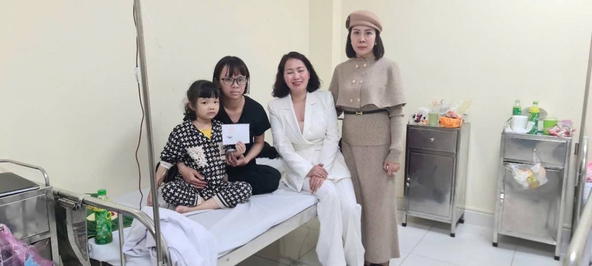 “Chia sẻ yêu thương – Lan tỏa nhân ái”: Mang mùa Xuân ấm áp đến Bệnh viện Nhi Đức Hải Phòng