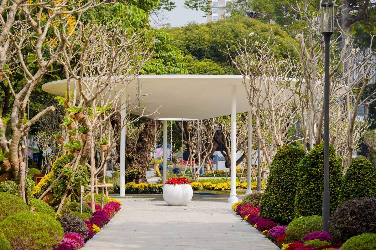 TP.Hồ Chí Minh khánh thành Công viên số 1 Lý Thái Tổ – khoảng lặng tri ân những người đã khuất vì đại dịch Covid-19