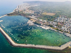 Kết nối "đảo ngọc" Phú Quý: Phát triển kinh tế biển và hậu cần nghề cá