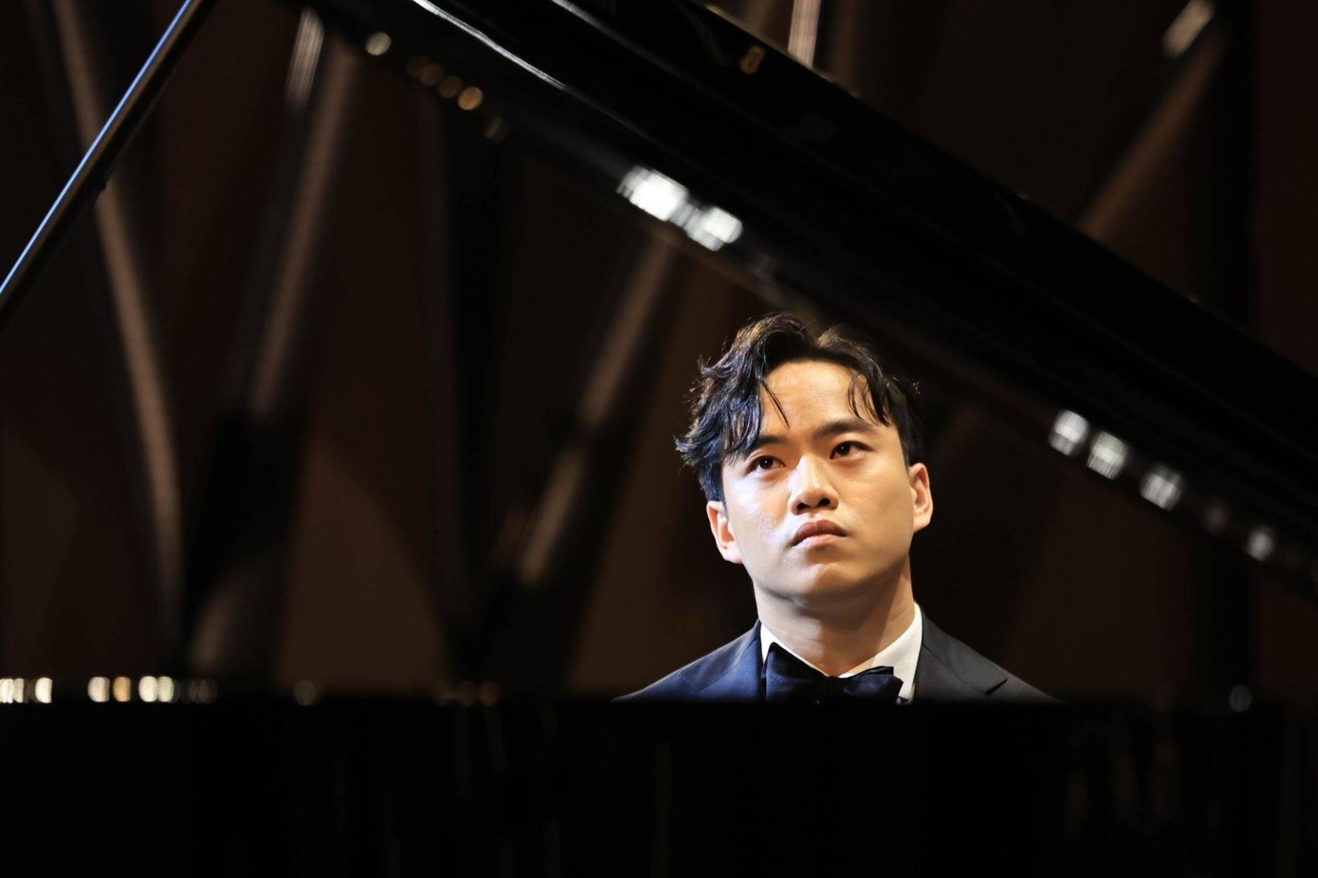 Eric Lu – Nguyễn Việt Trung: Âm nhạc, tình bạn và những cuộc đối thoại không lời