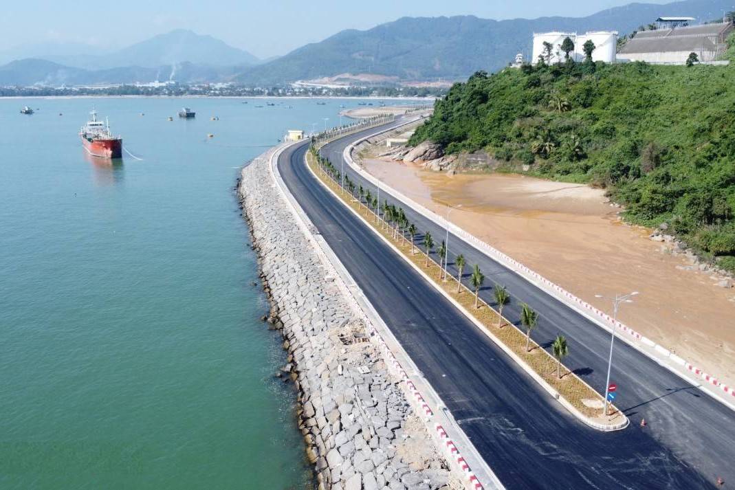 Cảng Liên Chiểu dần lộ diện sau hơn 3 năm thi công