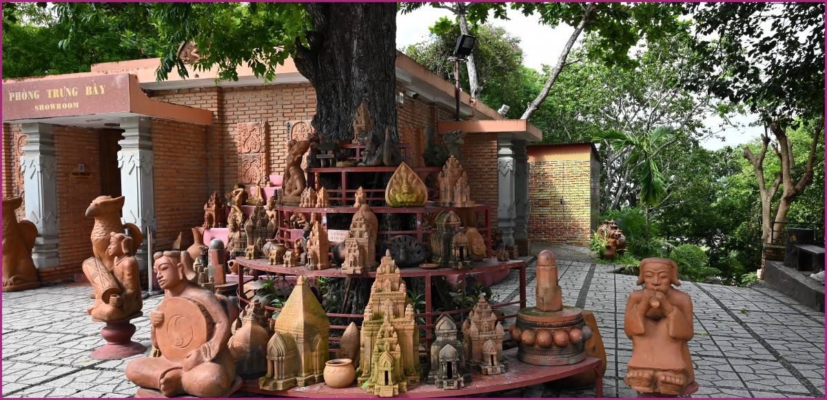 Khánh Hòa: Chào mừng Tết Ramưwan sôi động với Chương trình nghệ thuật múa Sân đồng bào Chăm