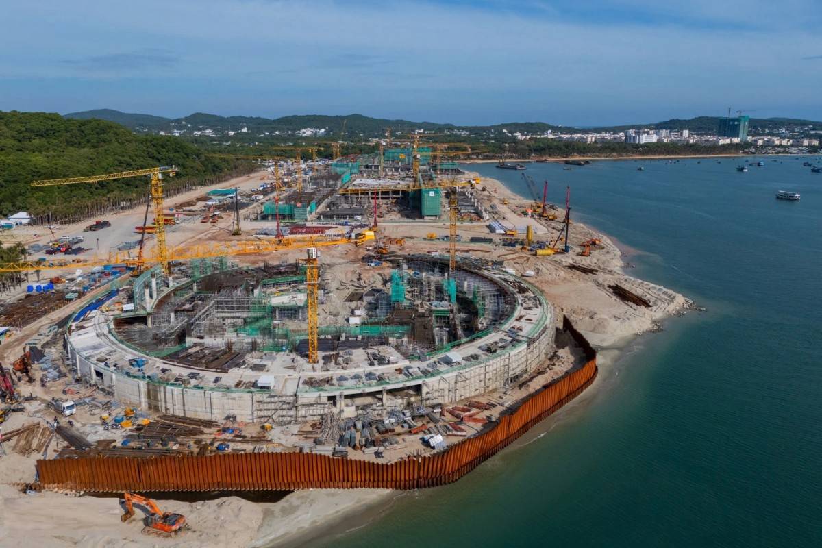 Công trường APEC 2027 sáng đèn xuyên Tết