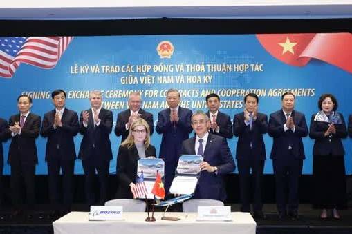 Cú xoay trục chiến lược của kinh tế Việt Nam từ Washington đến tương lai