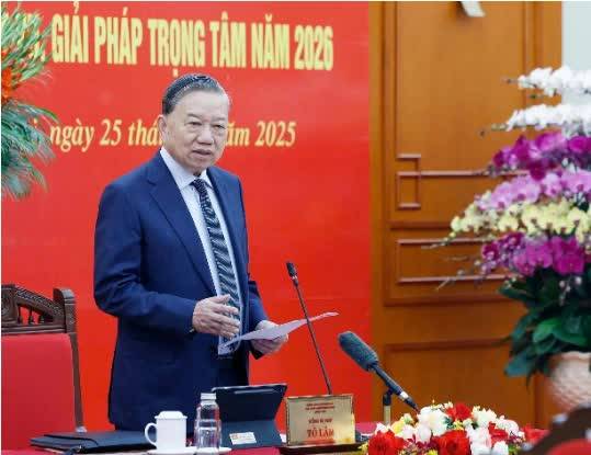 Tổng Bí thư Tô Lâm phát biểu tại hội nghị tổng kết công tác năm 2025 và phương hướng, nhiệm vụ trọng tâm năm 2026 của Ban Chỉ đạo Trung ương về phát triển khoa học, công nghệ, đổi mới sáng tạo và chuyển đổi số ẢNH: TTXVN Tổng Bí thư Tô Lâm phát biểu tại hội nghị tổng kết công tác năm 2025 và phương hướng, nhiệm vụ trọng tâm năm 2026 của Ban Chỉ đạo Trung ương về phát triển khoa học, công nghệ, đổi mới sáng tạo và chuyển đổi số ẢNH: TTXVN