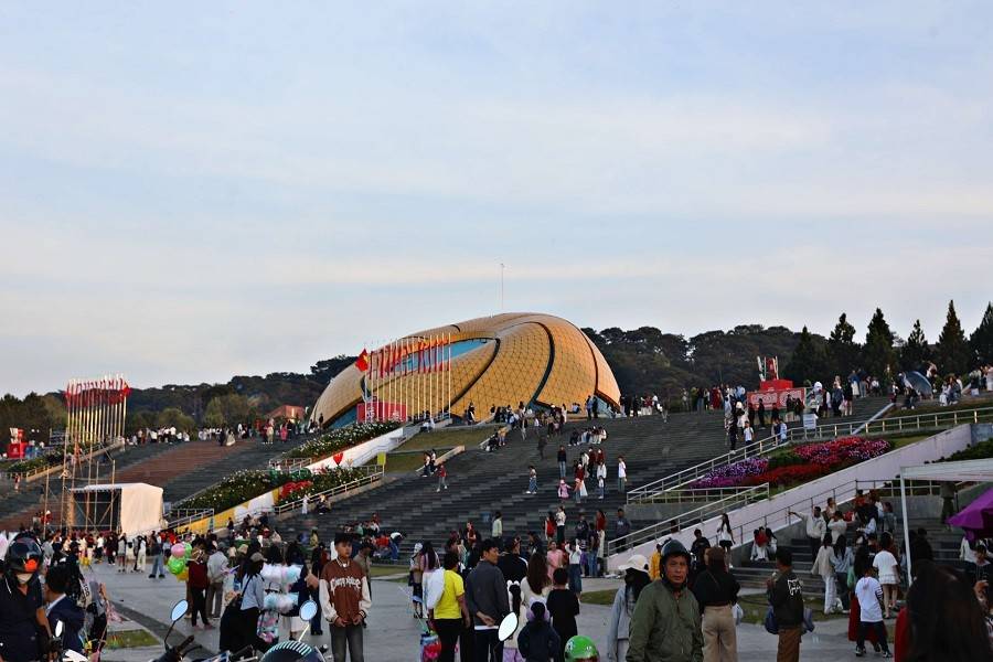 Lâm Đồng bứt tốc doanh thu du lịch Tết Bính Ngọ 2026