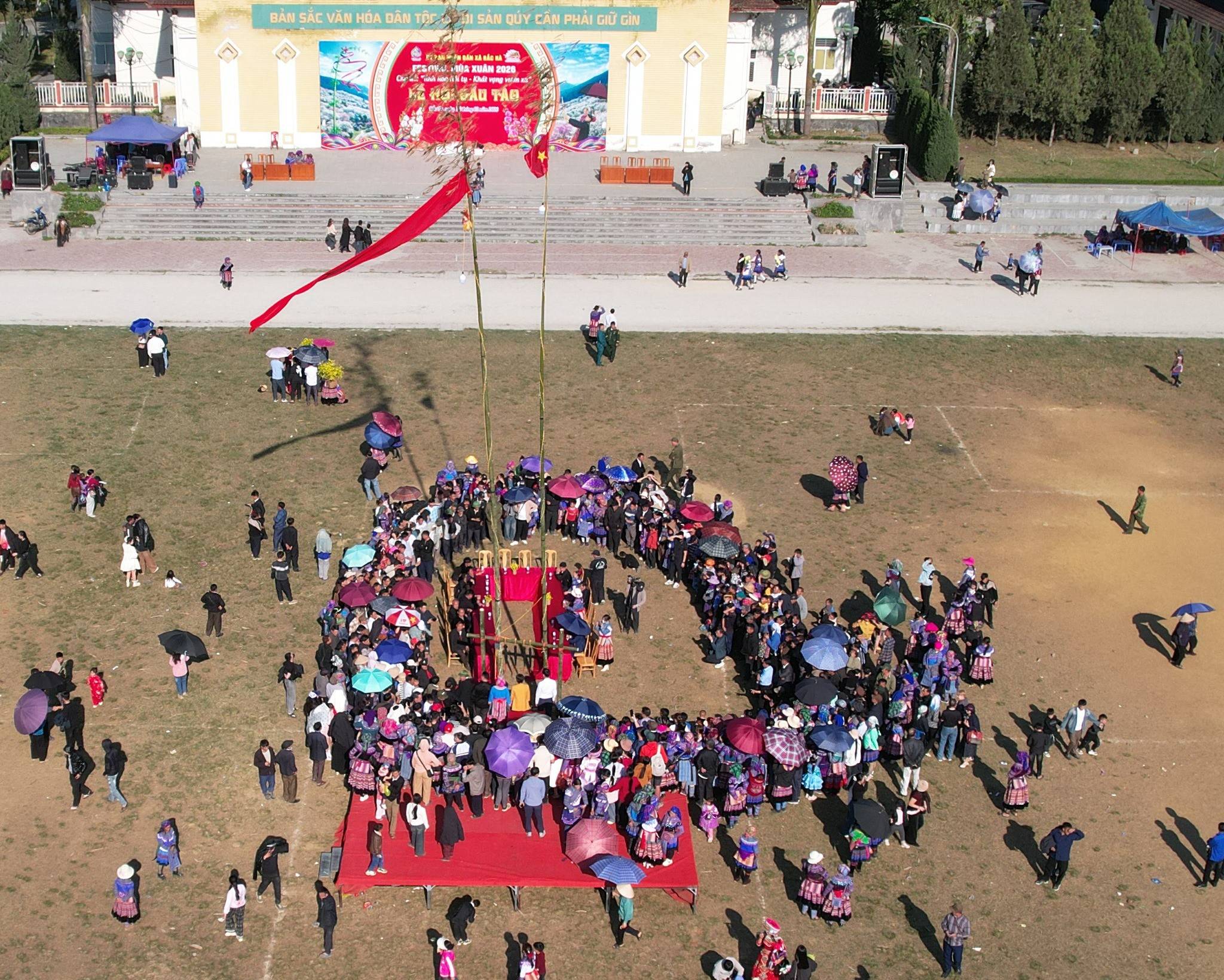 Chợ phiên đầu năm Bắc Hà: Điểm hẹn văn hóa, động lực kinh tế vùng cao