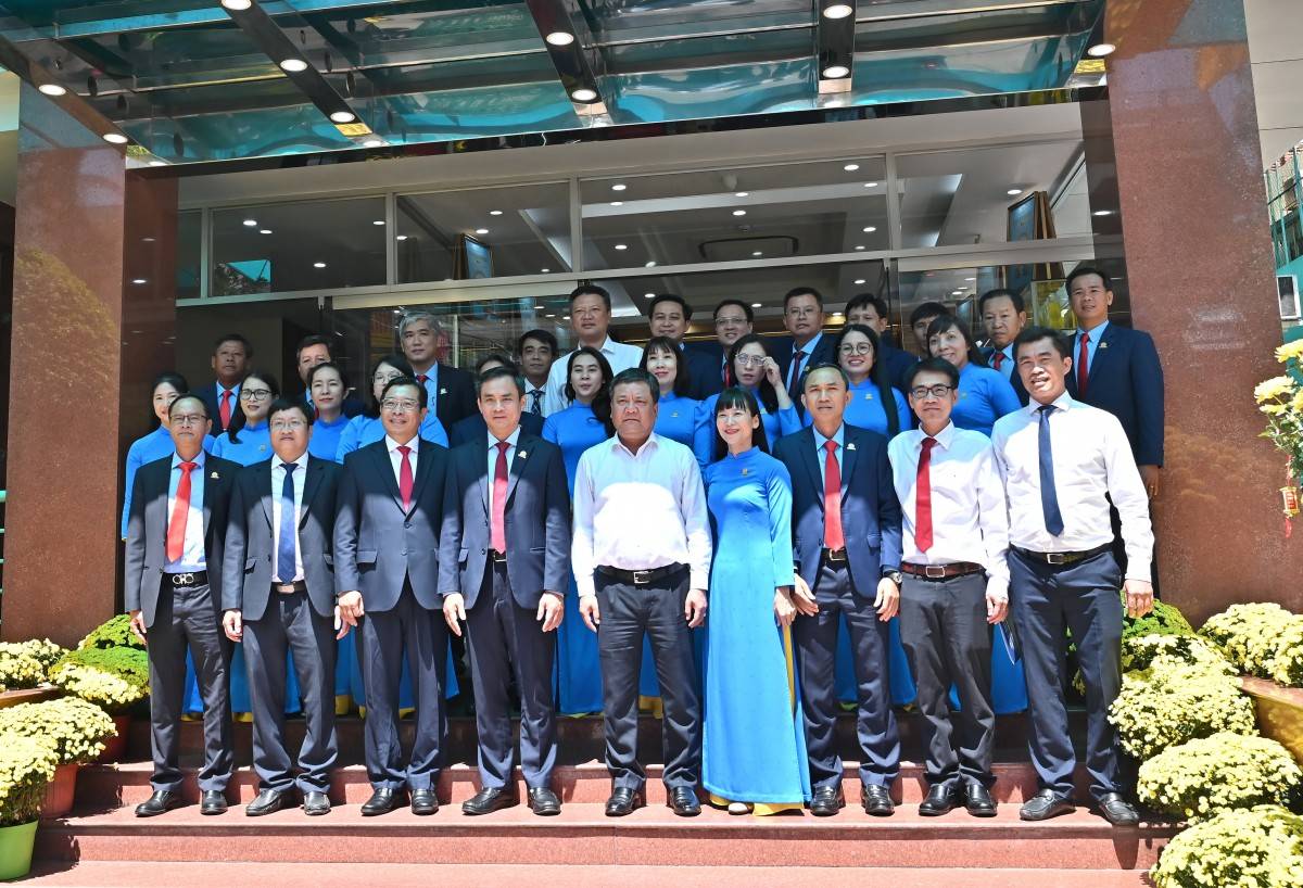 Lãnh đạo tỉnh Khánh Hòa thăm, chúc Tết các cơ quan, đơn vị và các doanh nghiệp tiêu biểu