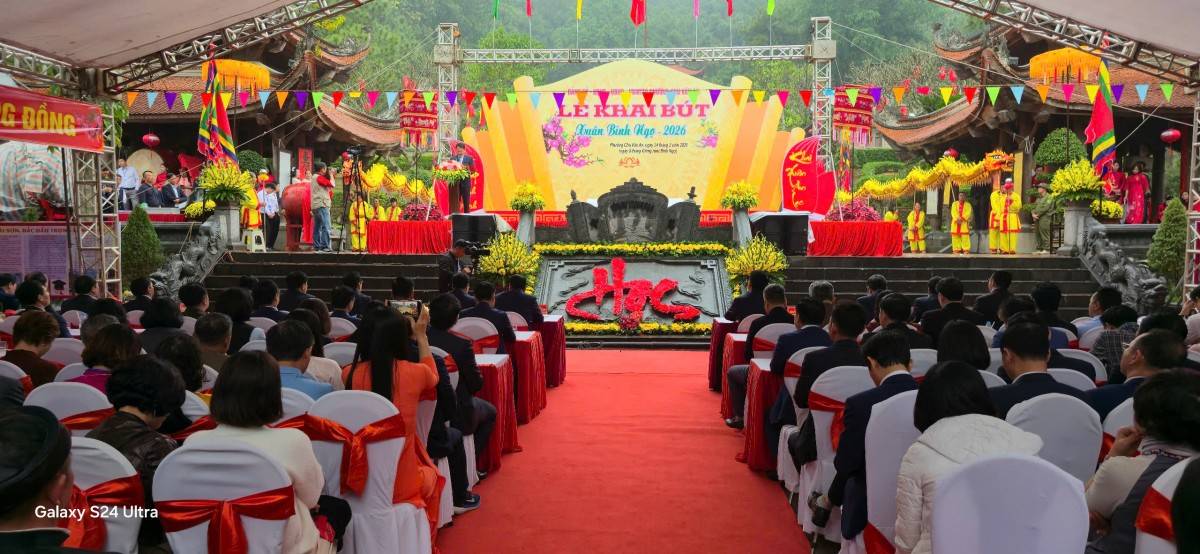 Trang trọng Lễ Khai bút Xuân Bính Ngọ 2026 tại Đền thờ Chu Văn An