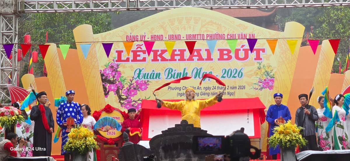 Trang trọng Lễ Khai bút Xuân Bính Ngọ 2026 tại Đền thờ Chu Văn An