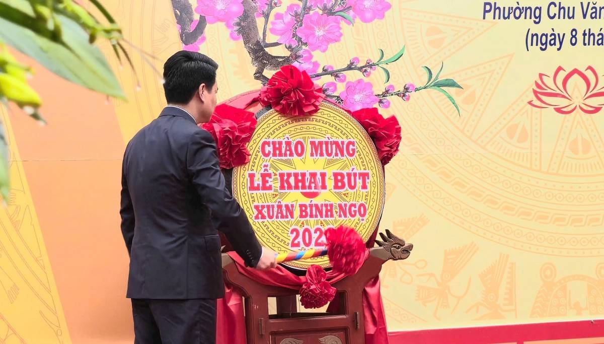 Trang trọng Lễ Khai bút Xuân Bính Ngọ 2026 tại Đền thờ Chu Văn An
