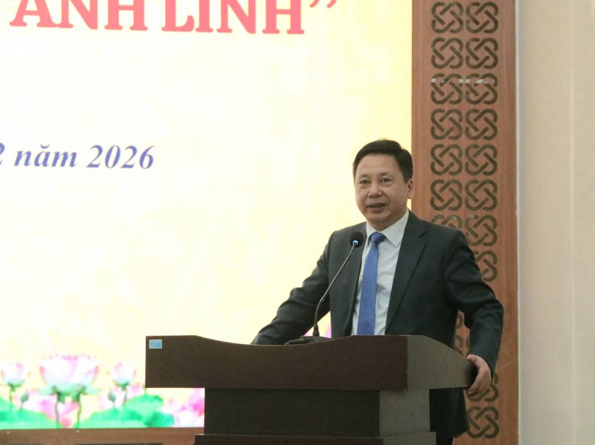 Vang vọng anh linh 900 năm Đức Thánh Đền Gắm