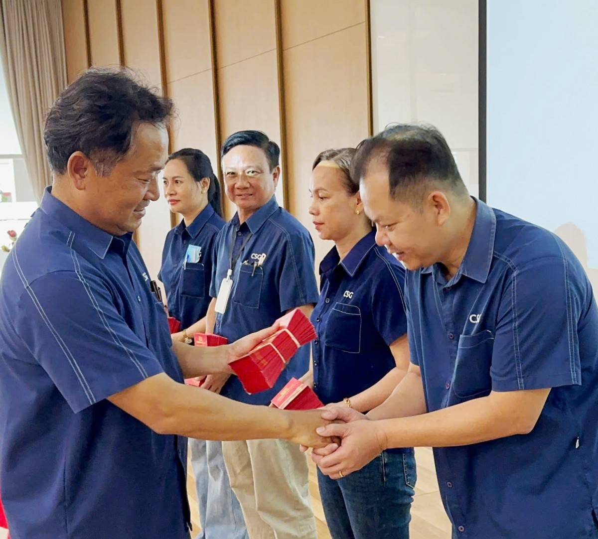 Giá trị doanh nghiệp nhìn từ nền móng lao động