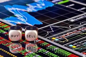 Tự doanh bán ròng hơn 200 tỷ đồng HPG khi cổ phiếu vượt vùng tích lũy