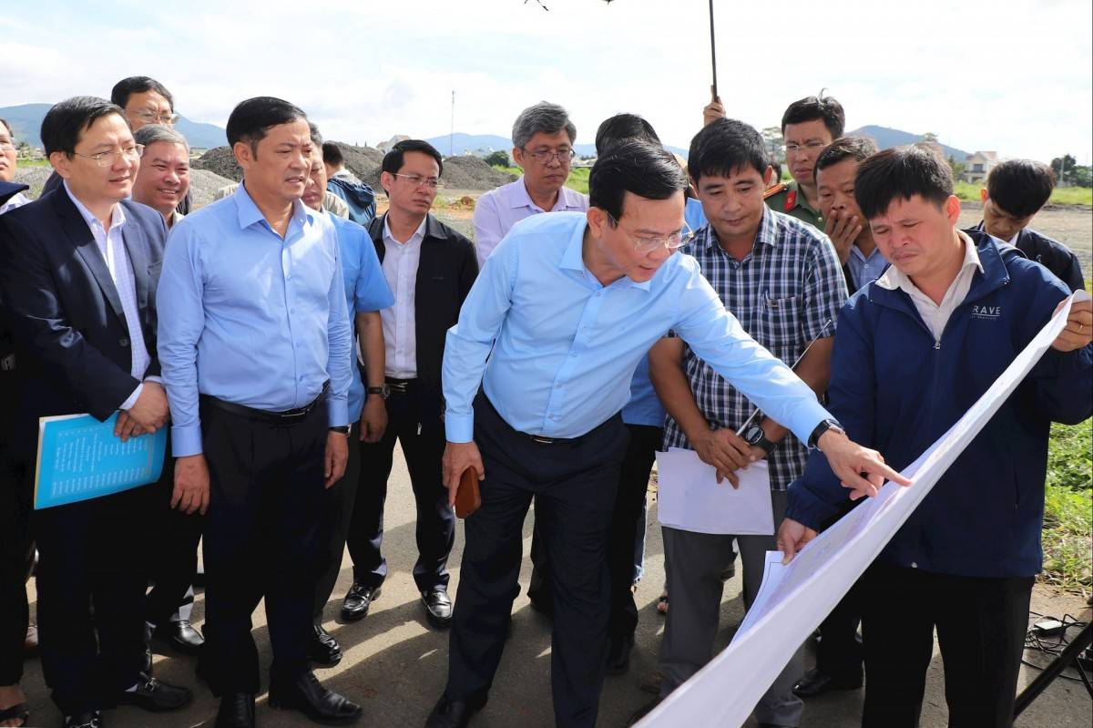 Lâm Đồng Lãnh đạo tỉnh trực tiếp gặp doanh nghiệp, tăng tốc gỡ vướng cho 359 dự án ngoài ngân sách