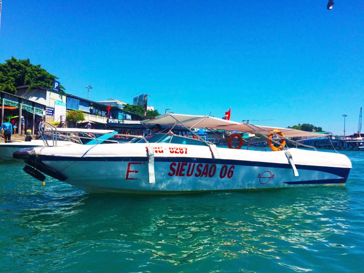 Khánh Hòa: Những đóa hướng dương nở trên tình đất, tình người hồn hậu