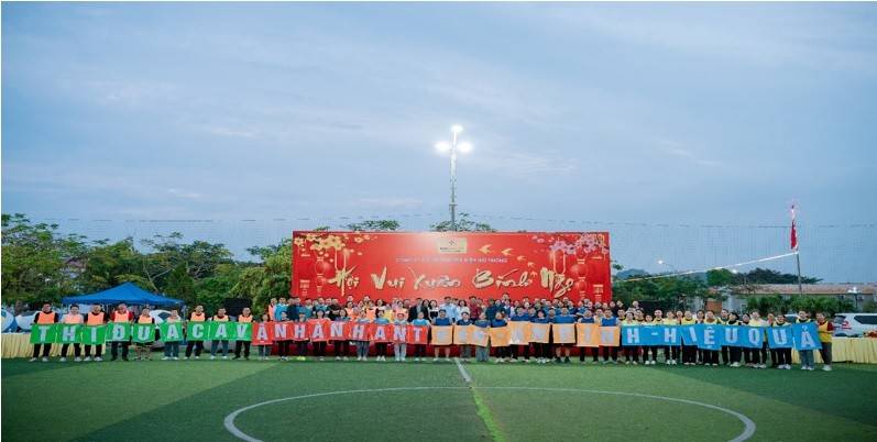 Khẩu hiệu của ngày thứ nhất