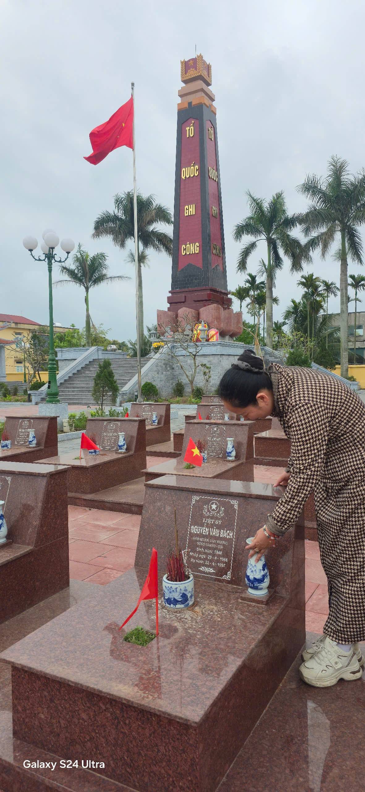  Không gian nơi đây không chỉ là chốn an nghỉ bình yên của các anh linh liệt sĩ mà còn là nơi để các thế hệ hôm nay và mai sau tìm về tri ân, giáo dục truyền thống yêu nước.