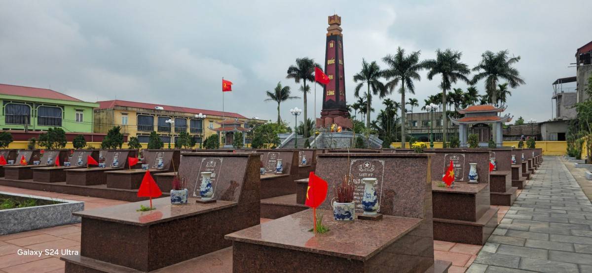 Nâng cấp  trùng tu sửa chữa vừa  đi vào sử dụng  như công viên nghĩa trang, 244 ngôi mộ của các anh linh liệt sĩ đèu lát đá rubi nhập Án Độ