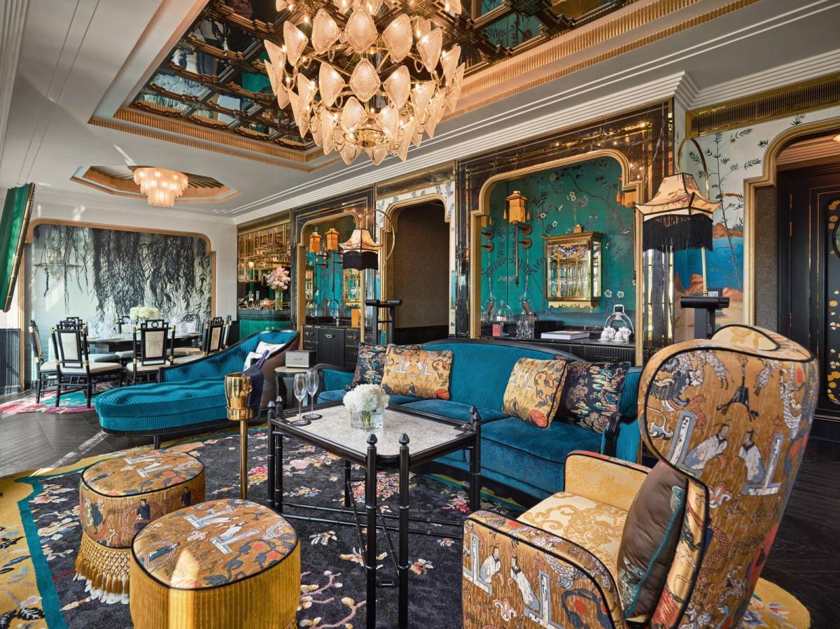 Không gian nội thất Art Deco xa hoa, tái hiện thời kỳ hoàng kim của nghệ thuật opera.