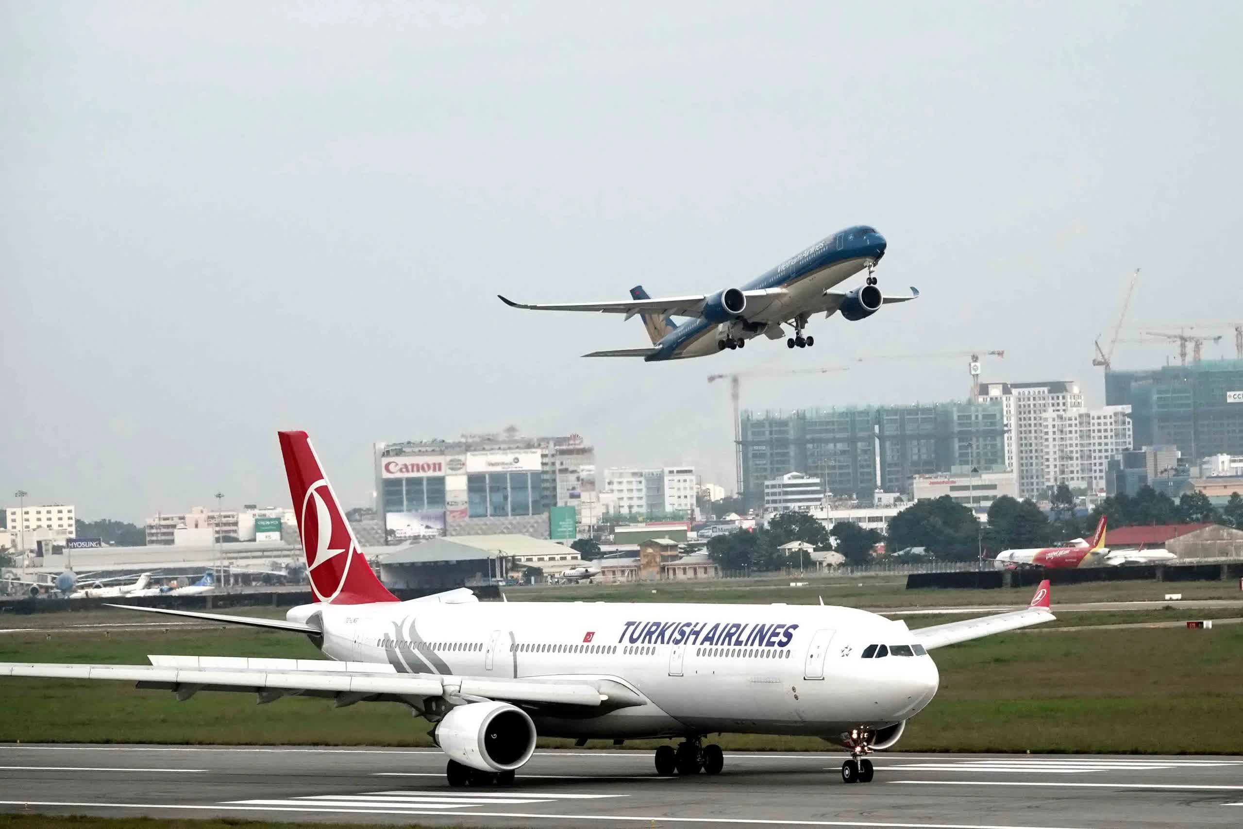 Xung đột Trung Đông leo thang, Bộ Xây dựng yêu cầu siết chặt an toàn bay quốc tế