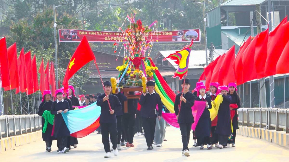 Yên Bái: Rạng rỡ sắc xuân Lễ hội Lồng Tồng Phong Dụ Thượng 2026