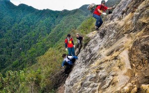 Lào Cai siết chặt quản lý du lịch mạo hiểm, nâng cao năng lực quản lý địa phương