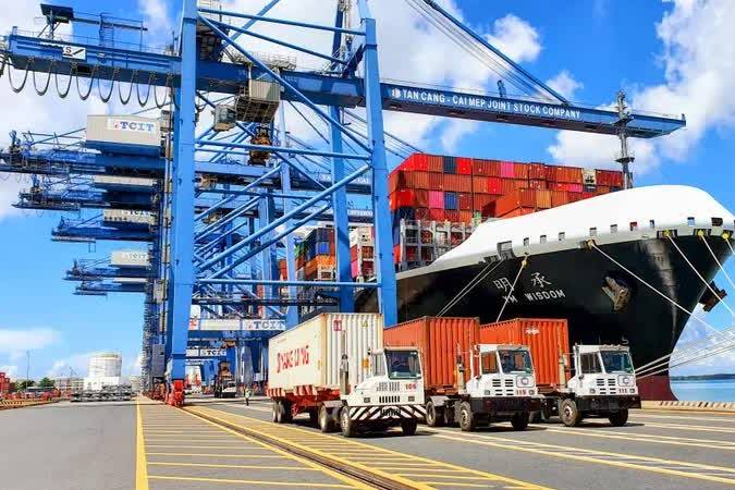 Doanh nghiệp Việt ứng phó rủi ro chuỗi cung ứng khi xung đột Trung Đông leo thang