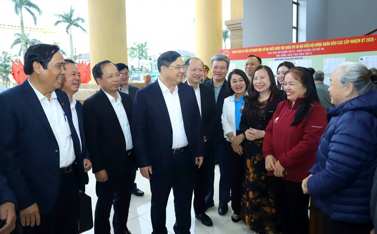 Ứng cử viên ĐBQH khóa XVI trình bày chương trình hành động trước cử tri Hà Tĩnh