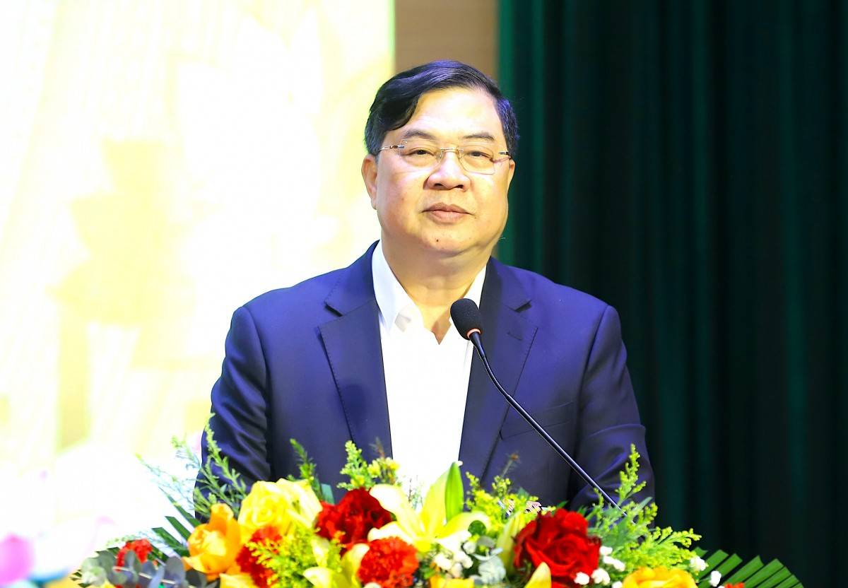 Ứng cử viên ĐBQH khóa XVI trình bày chương trình hành động trước cử tri Hà Tĩnh