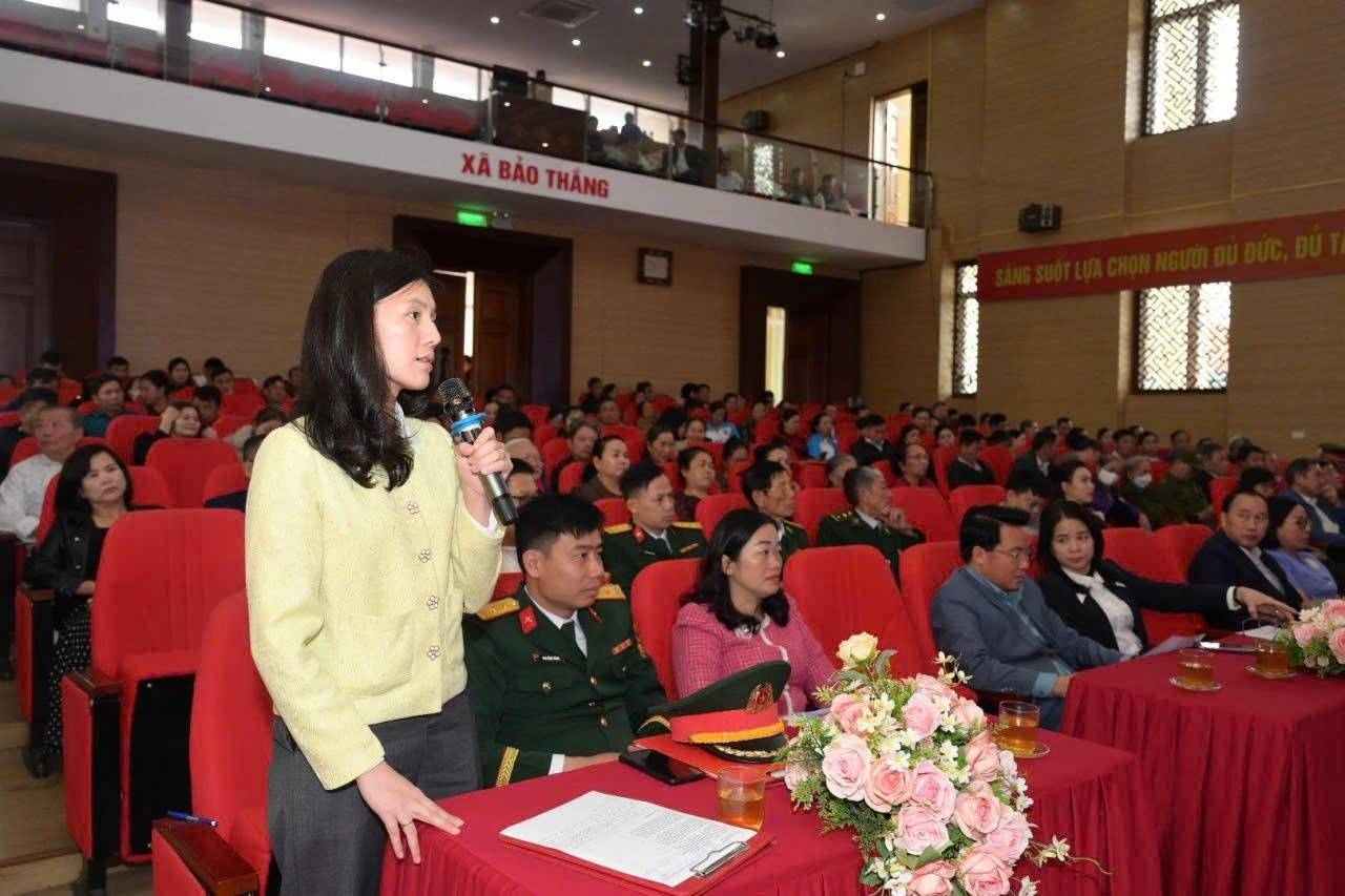 Lào Cai: Hội nghị tiếp xúc cử tri với người ứng cử đại biểu Quốc hội khóa XVI tại đơn vị số 4