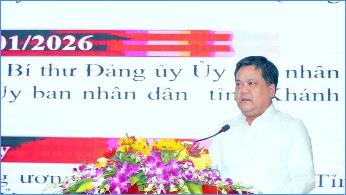 Phó Chủ tịch Quốc hội Nguyễn Khắc Định tiếp xúc cử tri 11 xã, phường tại tỉnh Khánh Hòa