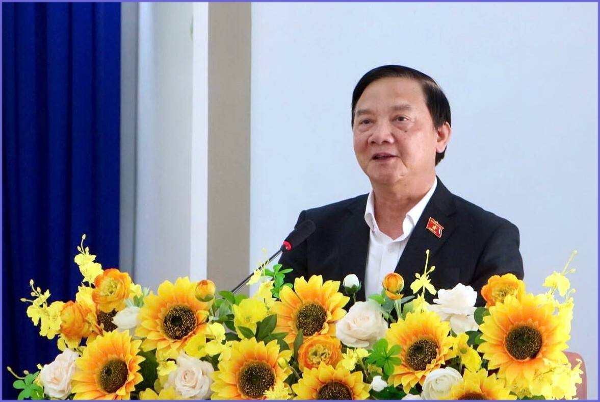 Phó Chủ tịch Quốc hội Nguyễn Khắc Định tiếp xúc cử tri 11 xã, phường tại tỉnh Khánh Hòa