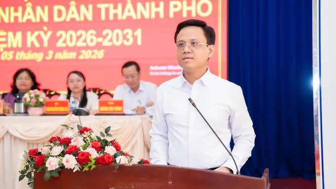 Tiếp xúc cử tri phường Lái Thiêu - TP. Hồ Chí Minh: Mọi quyết sách phải “bắt nguồn từ hơi thở cuộc sống”