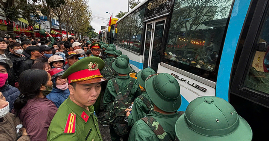 Quảng Trị: Hàng nghìn thanh niên hăng hái lên đường nhập ngũ năm 2026
