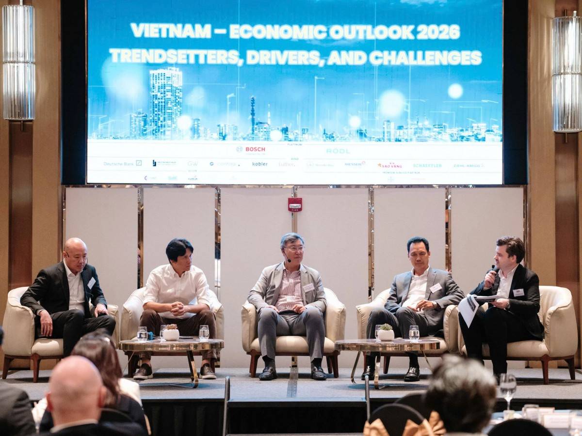Việt Nam hướng tới tăng trưởng 10% năm 2026: Cơ hội và thách thức cho nhà đầu tư quốc tế