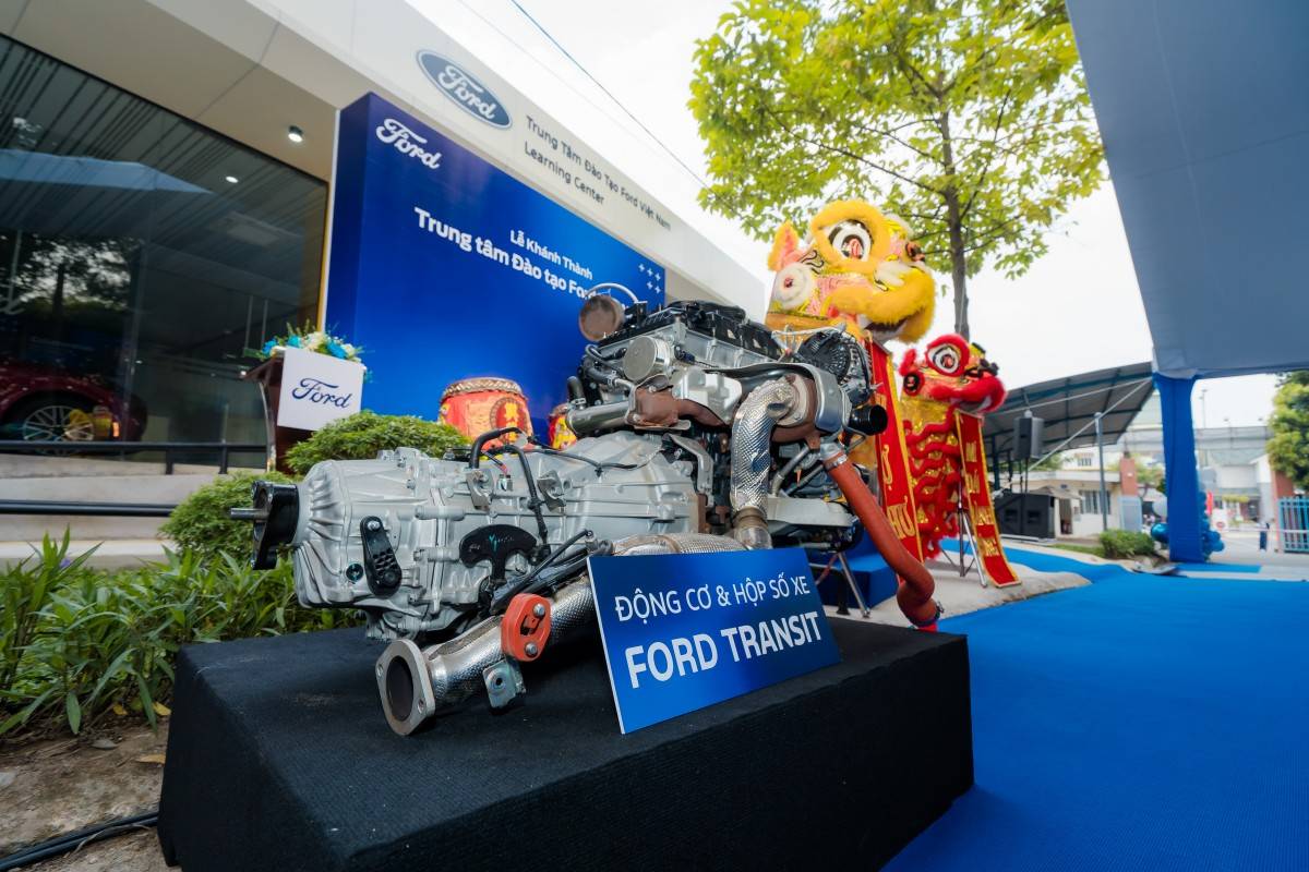 Ford Việt Nam khai trương trung tâm đào tạo và triển khai học bổng AutoTech, thúc đẩy phát triển nhân lực ngành ô tô