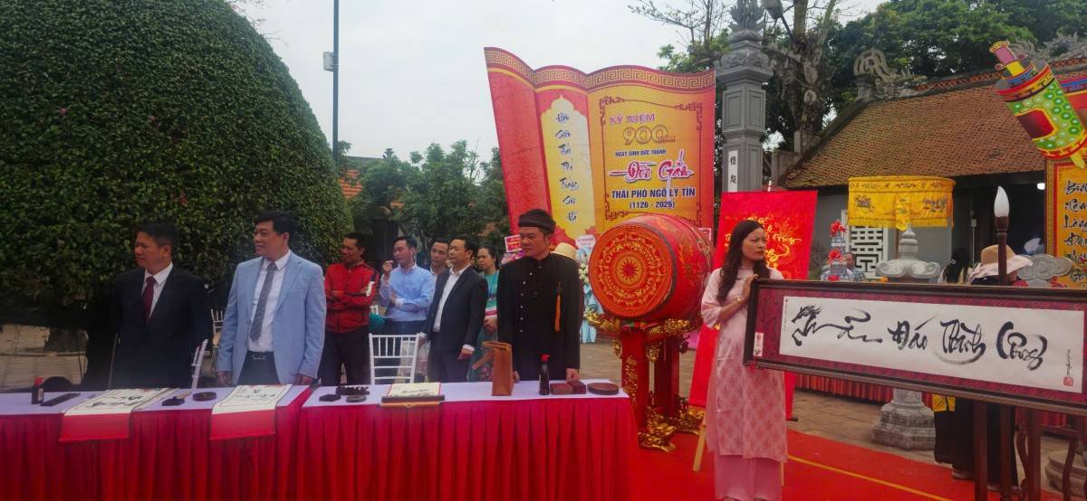 Nét mực đầu tiên nơi Đền Gắm – khi truyền thống hiếu học thắp sáng khát vọng tương lai