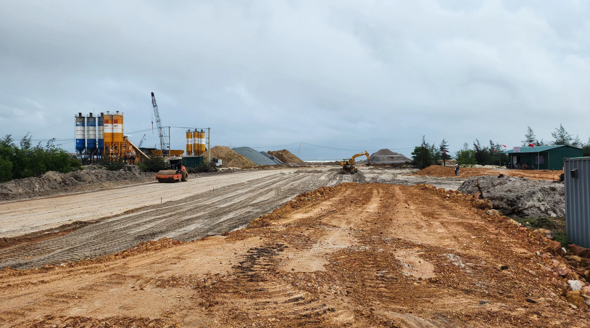 Quảng Trị: Đẩy nhanh bàn giao mặt bằng tuyến Quốc lộ 15D trước ngày 30/4