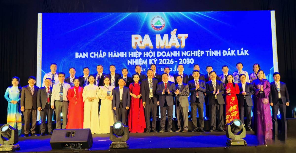 Ban chấp hành Hiệp hội Doanh nghiệp tỉnh Đắk Lắk nhiệm kỳ 2026 - 2030 ra mắt đại hội.