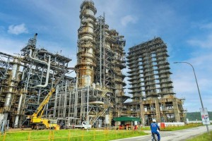 Hai nhà máy lọc dầu Dung Quất và Nghi Sơn quan trọng ra sao đối với nền kinh tế Việt Nam?