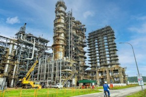 Hai nhà máy lọc dầu Dung Quất và Nghi Sơn quan trọng ra sao đối với nền kinh tế Việt Nam?