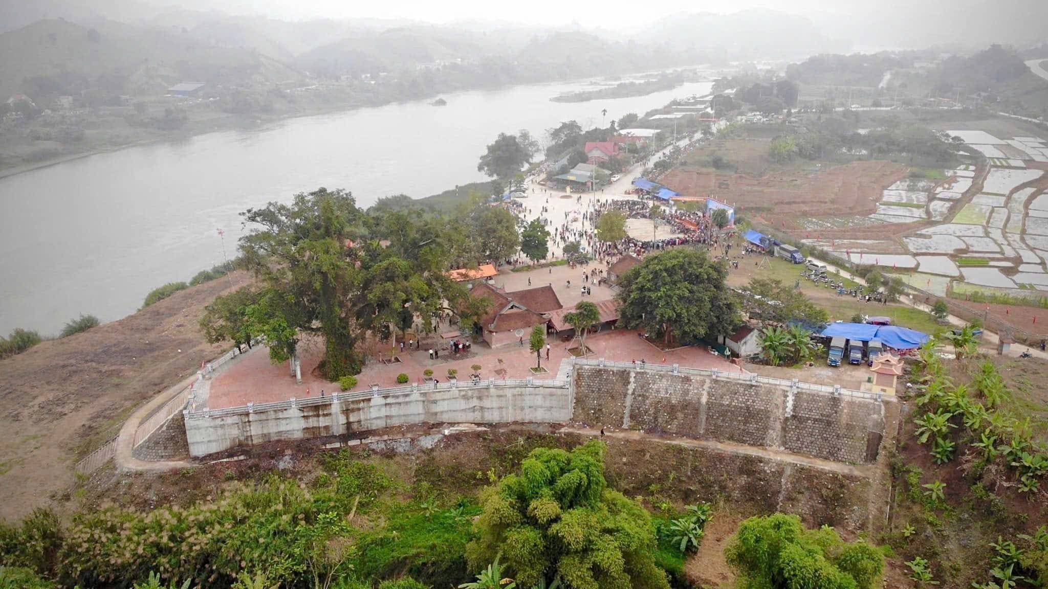 Lễ hội đền Nhược Sơn ở Châu Quế (Lào Cai): Nghi lễ mổ trâu linh thiêng thu hút khách du lịch