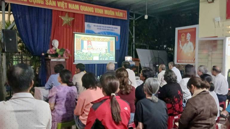 Việc đa dạng hình thức trực tuyến giúp lan tỏa thông tin bầu cử rộng rãi, minh bạch hơn, đồng thời tạo điều kiện để người dân tham gia thuận tiện, chủ động. Việc đa dạng hình thức trực tuyến giúp lan tỏa thông tin bầu cử rộng rãi, minh bạch hơn, đồng thời tạo điều kiện để người dân tham gia thuận tiện, chủ động.