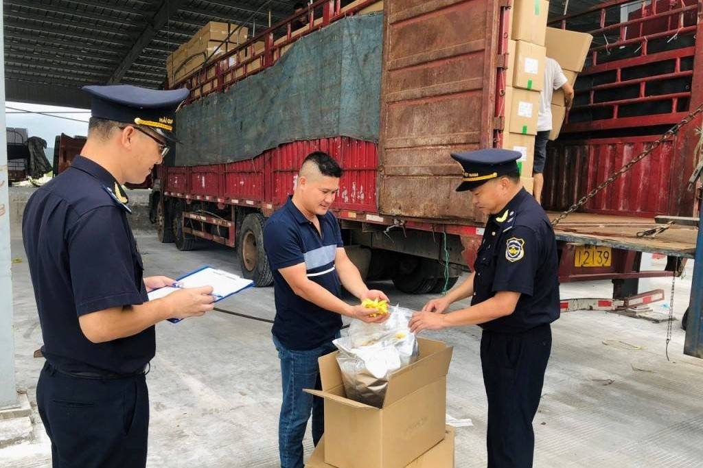 Cục Hải quan phát hiện gần 1.800 vụ buôn lậu, gian lận thương mại trong một tháng
